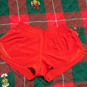 lululemon athletica Hotty Hot Lined Short 2.5"